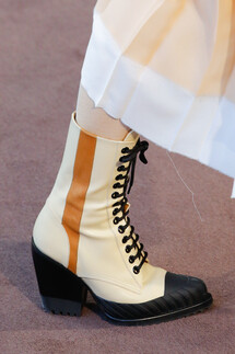 Details Chloé Fall 2018 Ready-to-Wear , Детали коллекции Хлоя осень зима 2018 , Fashion show , неделя моды в Париже , PFW , Paris Fashion Week , Mainstyles